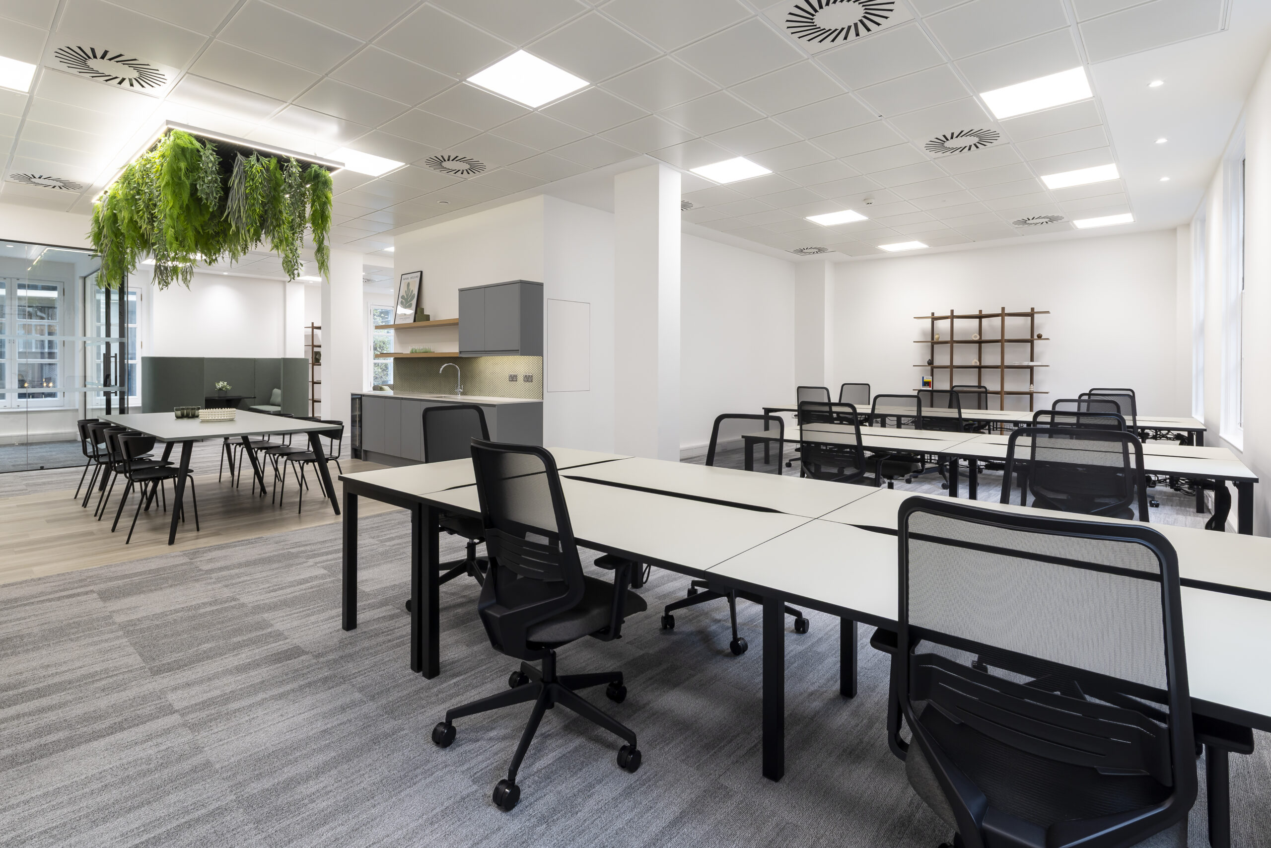 72 Cannon Street Offices – Prime City Workspace Available