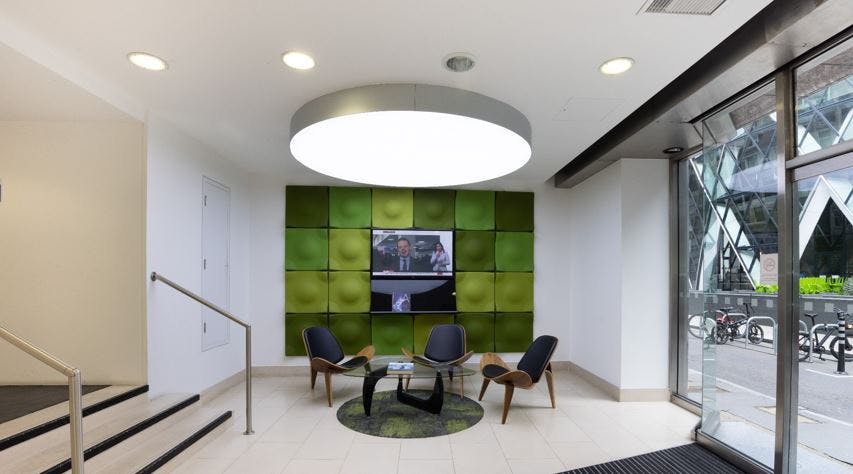 From Farringdon to the Finance Core: Where to Anchor Your London Team